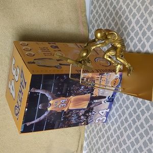 Shaquille O'Neal figure